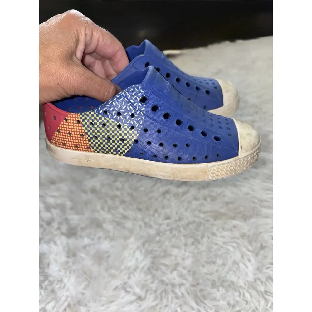 Native Kids Sz. 11 Blue Design Classic Rubber Slip On Sneaker. Cute, Comf